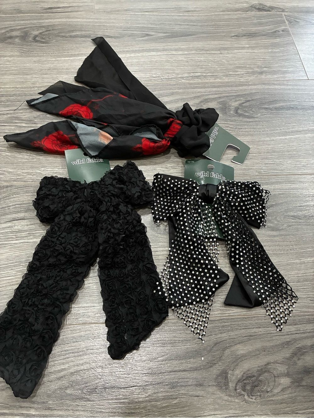 wild fable Black and Red Floral Scarf with Black Decorative Hair Bows